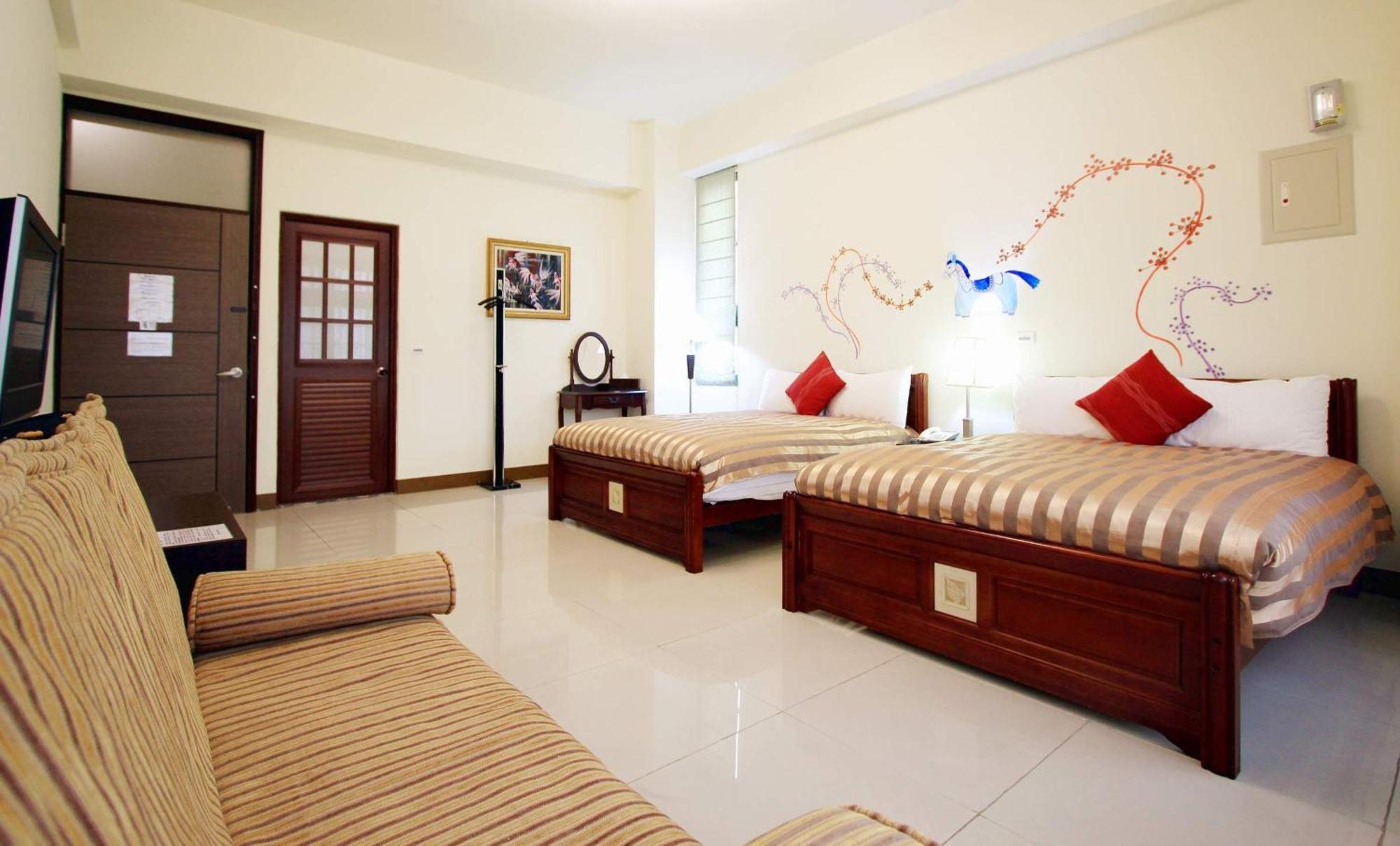 Green Window Homestay綠窗小築天安居民宿 Città di Hualien Esterno foto