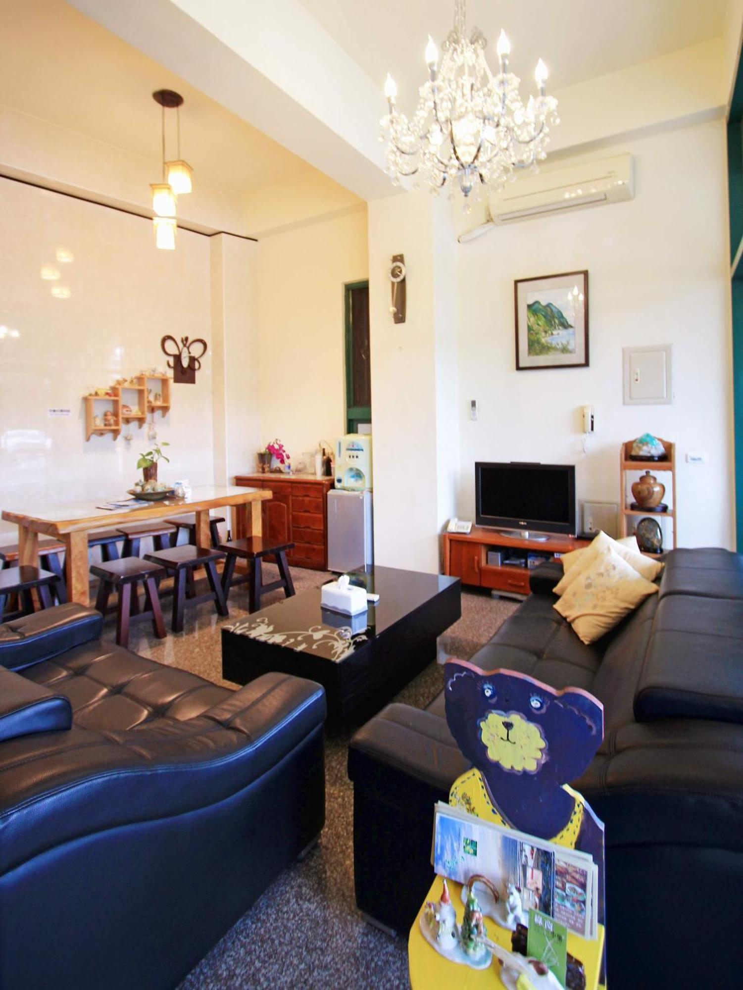 Green Window Homestay綠窗小築天安居民宿 Città di Hualien Esterno foto